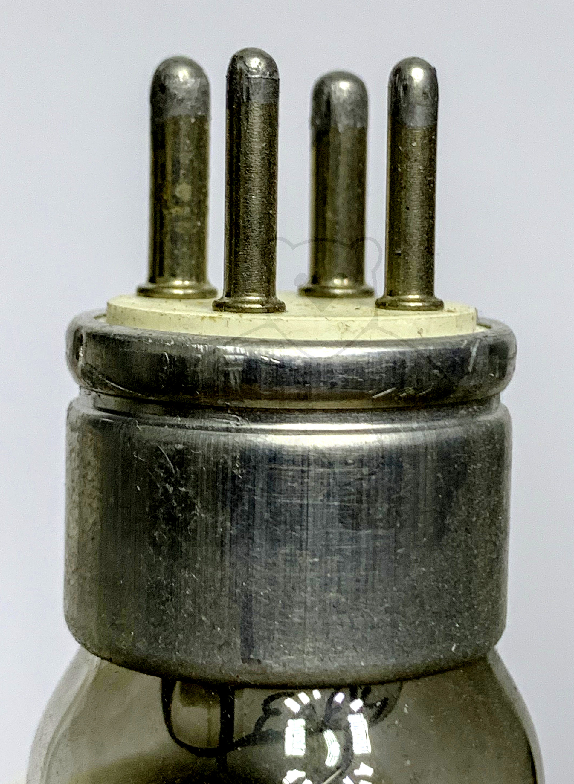 Röhren mit: USA, Small, 4pol.